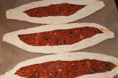 Kayik Pide kaas of gehakt,